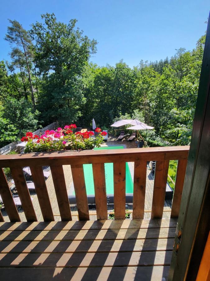 Le Chalet Du Cerf - Chambre D'Hote Somme-Leuze Екстер'єр фото